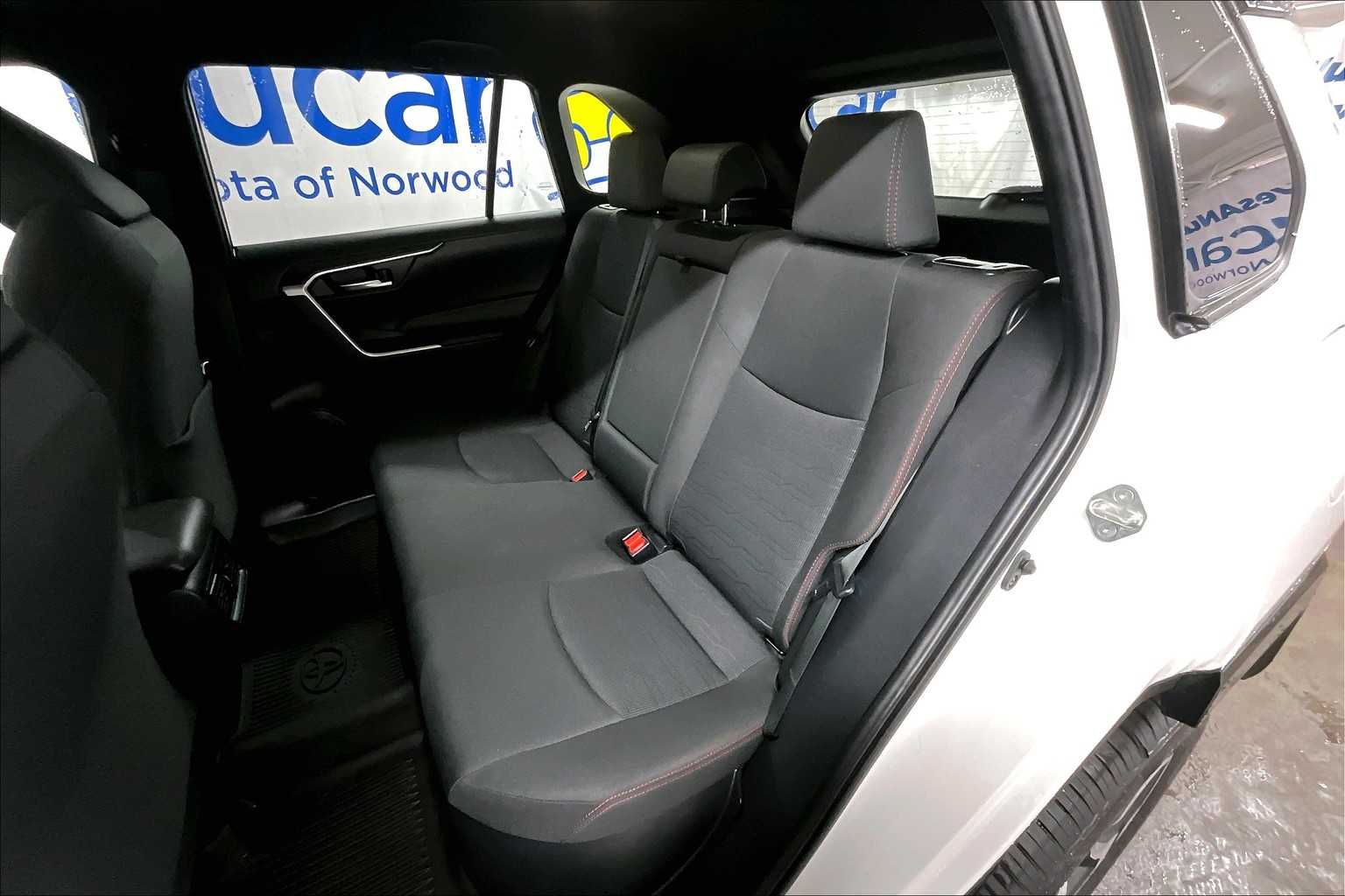 2022 Toyota RAV4 Prime SE - Photo 15