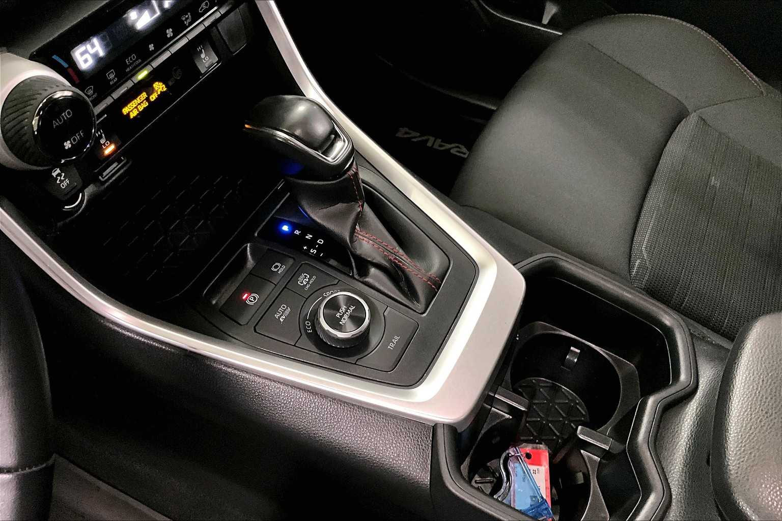 2022 Toyota RAV4 Prime SE - Photo 20