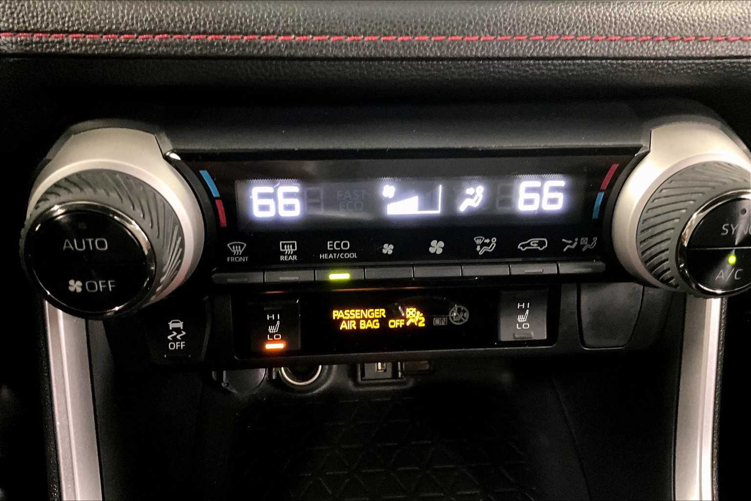 2022 Toyota RAV4 Prime SE - Photo 25