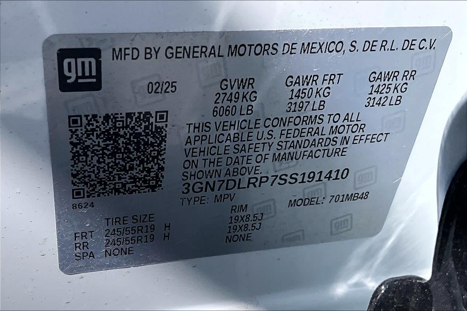 2025 Chevrolet Equinox EV LT - Photo 16