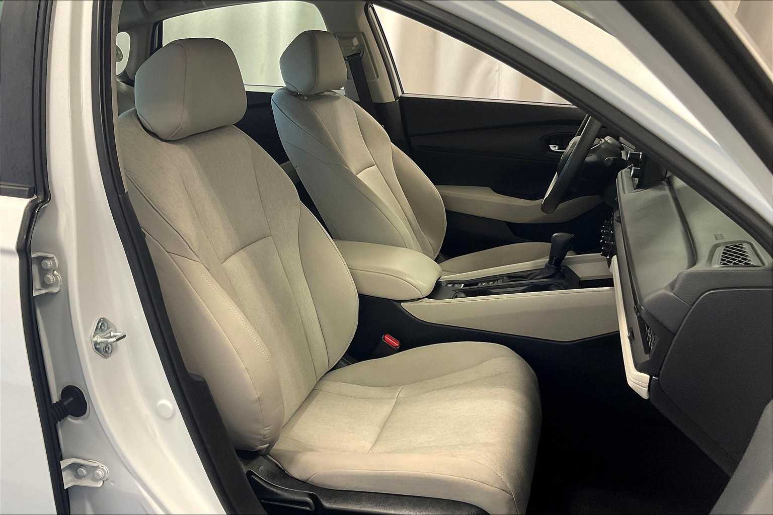 2024 Honda Accord LX - Photo 11