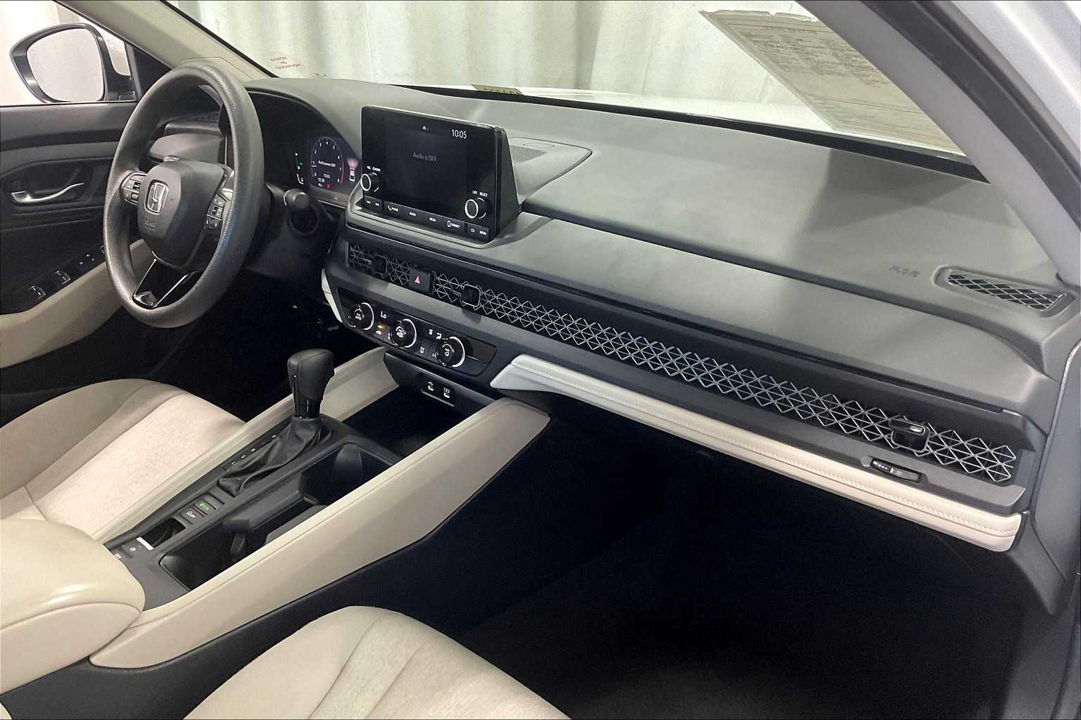 2024 Honda Accord LX - Photo 14