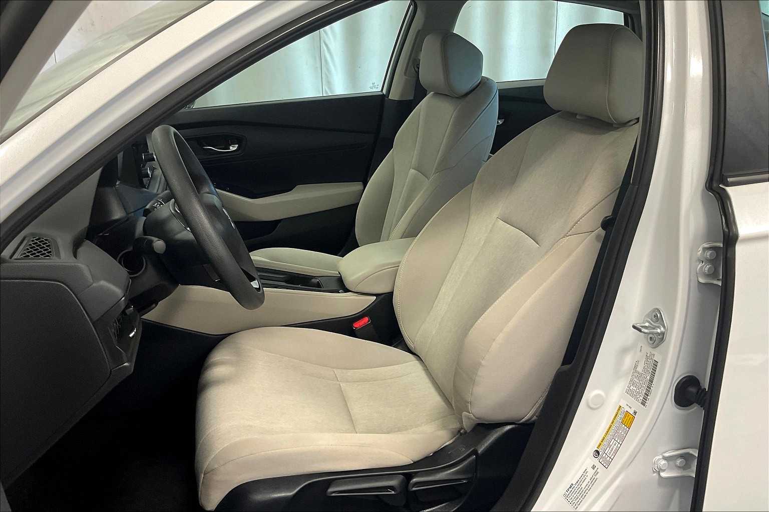 2024 Honda Accord LX - Photo 10