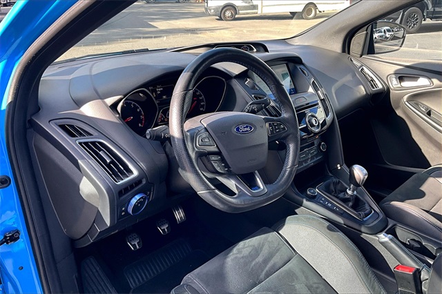 2016 Ford Focus RS - Photo 14