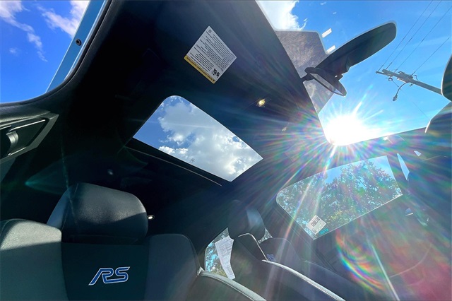 2016 Ford Focus RS - Photo 18