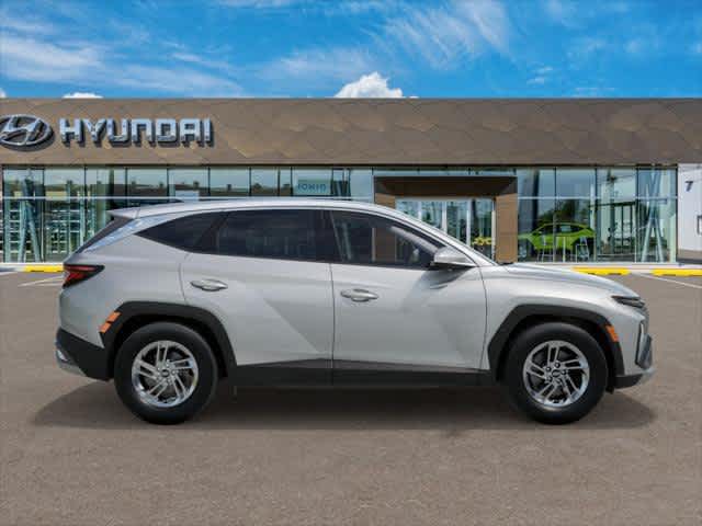 2025 Hyundai Tucson SE - Photo 7