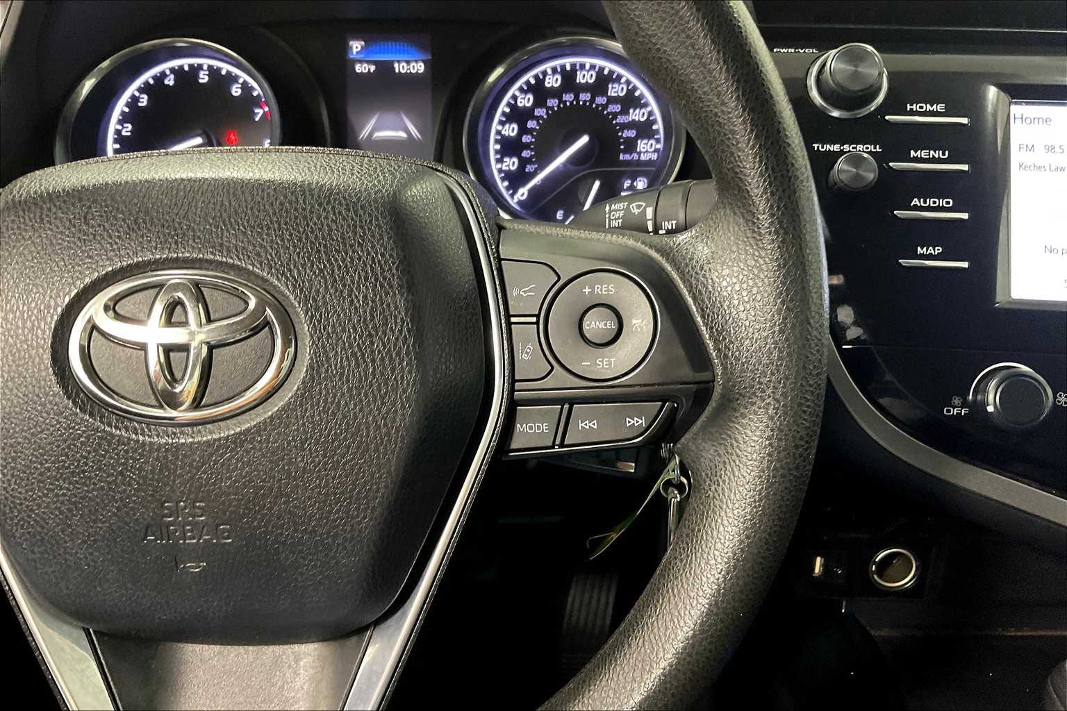 2019 Toyota Camry LE - Photo 23