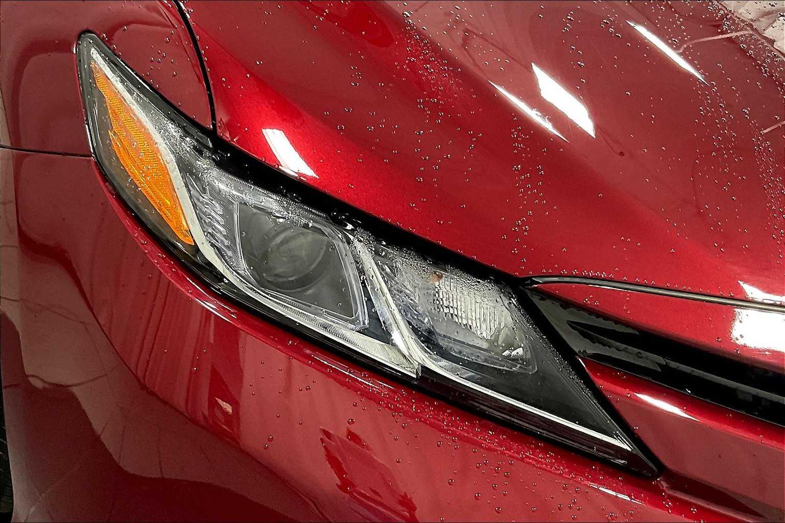2019 Toyota Camry LE - Photo 31