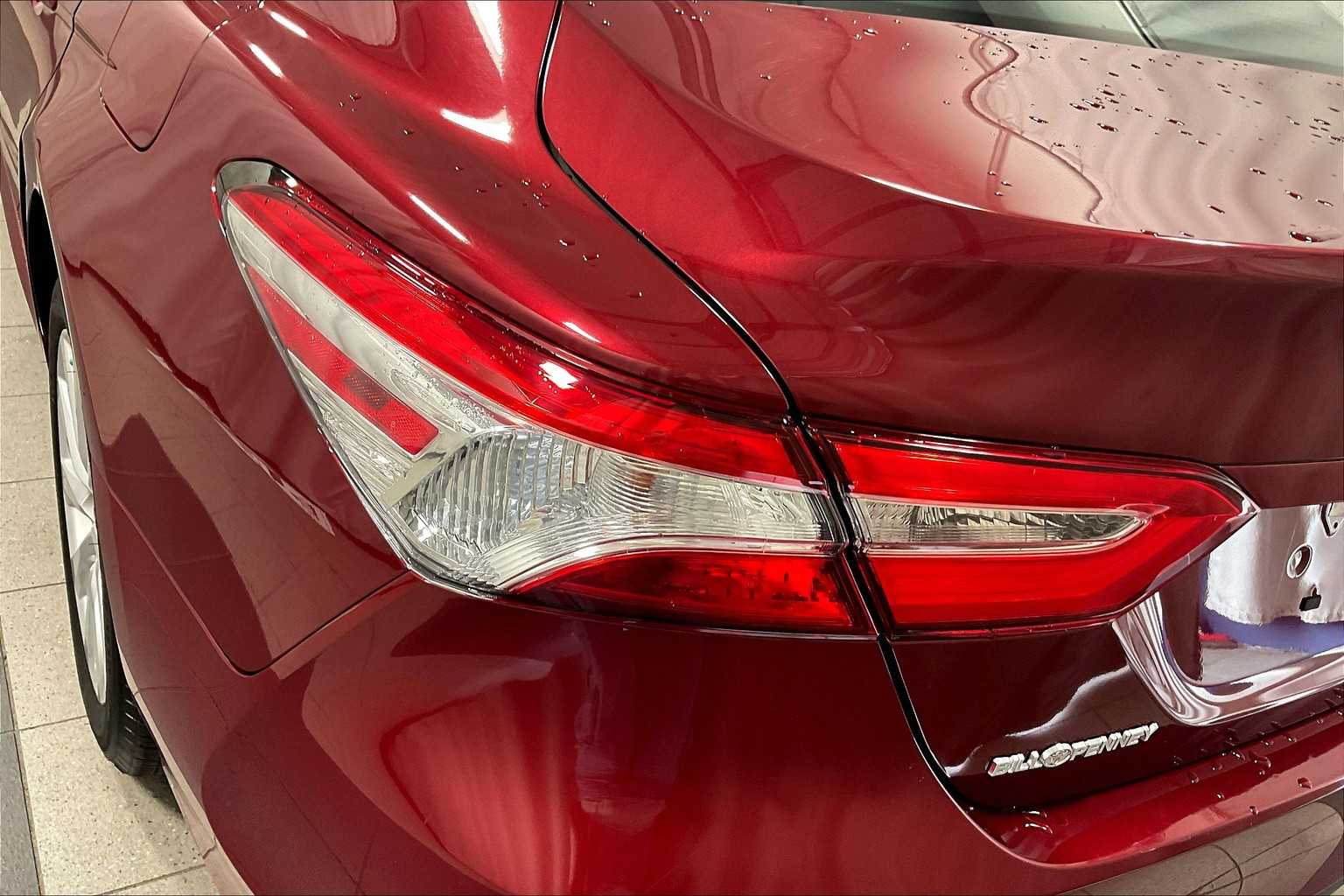 2019 Toyota Camry LE - Photo 32