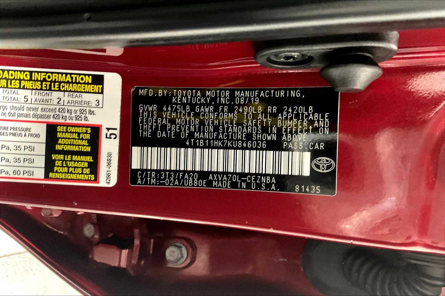 2019 Toyota Camry LE - Photo 33