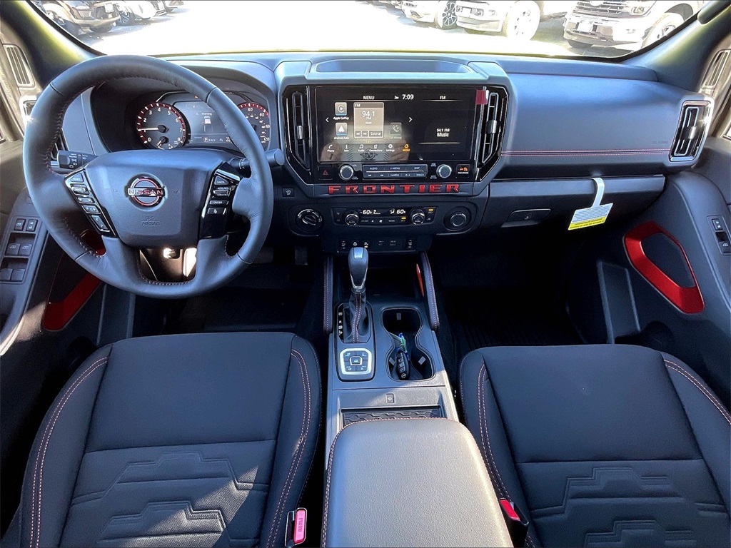 2026 Nissan Frontier PRO-4X - Photo 12