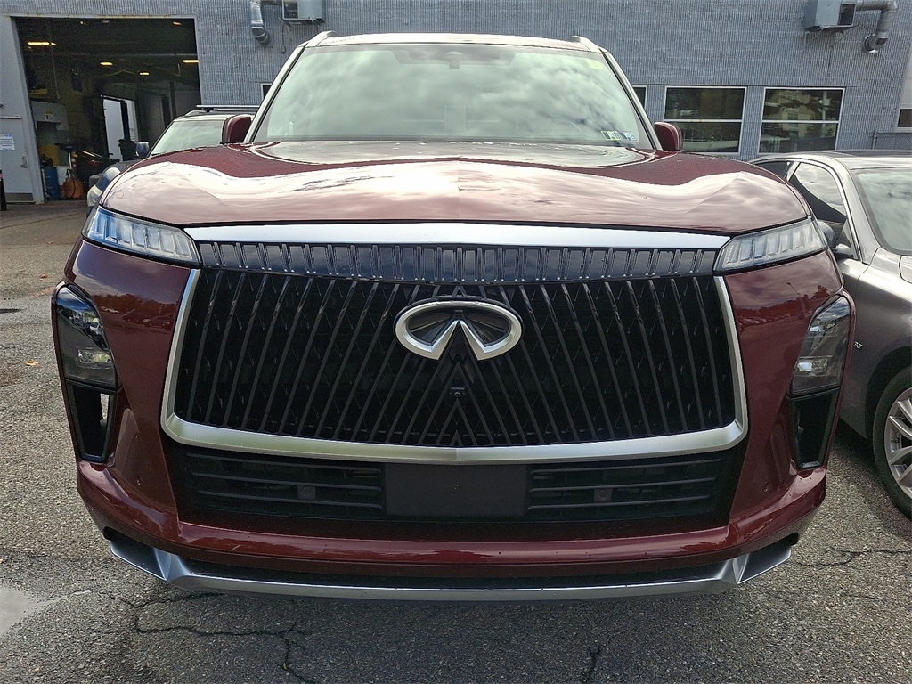 2025 INFINITI QX80 LUXE - Photo 2