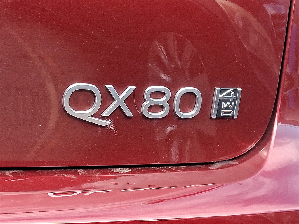 2025 INFINITI QX80 LUXE - Photo 10