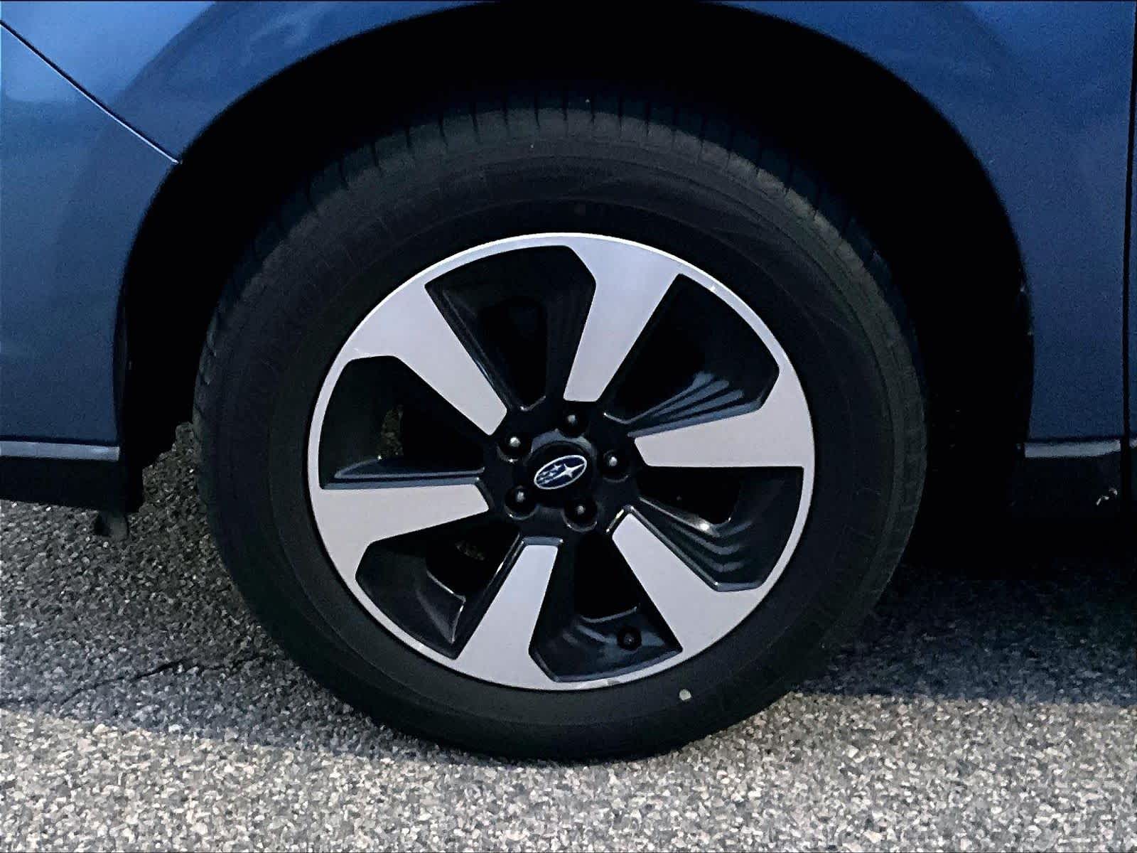 2017 Subaru Forester  - Photo 4