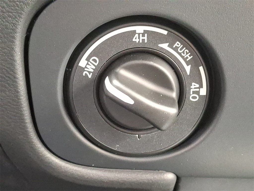 2026 Nissan Frontier SV - Photo 15