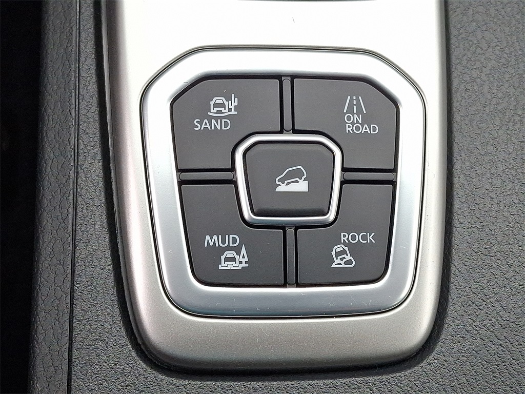 2026 Nissan Frontier SV - Photo 16