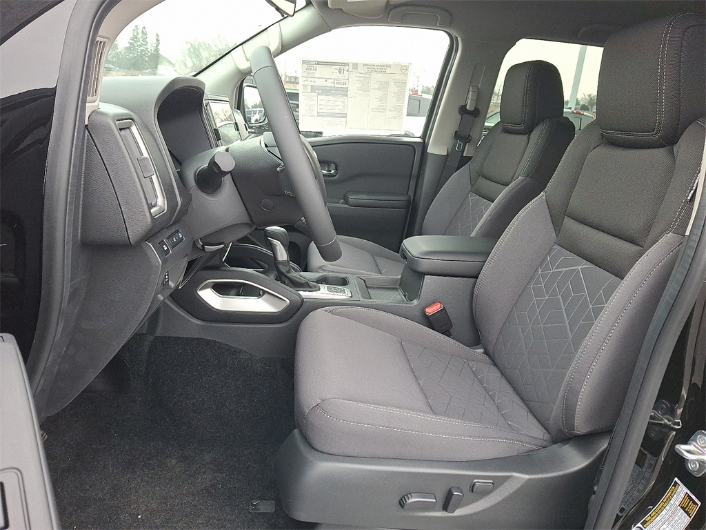 2026 Nissan Frontier SV - Photo 9