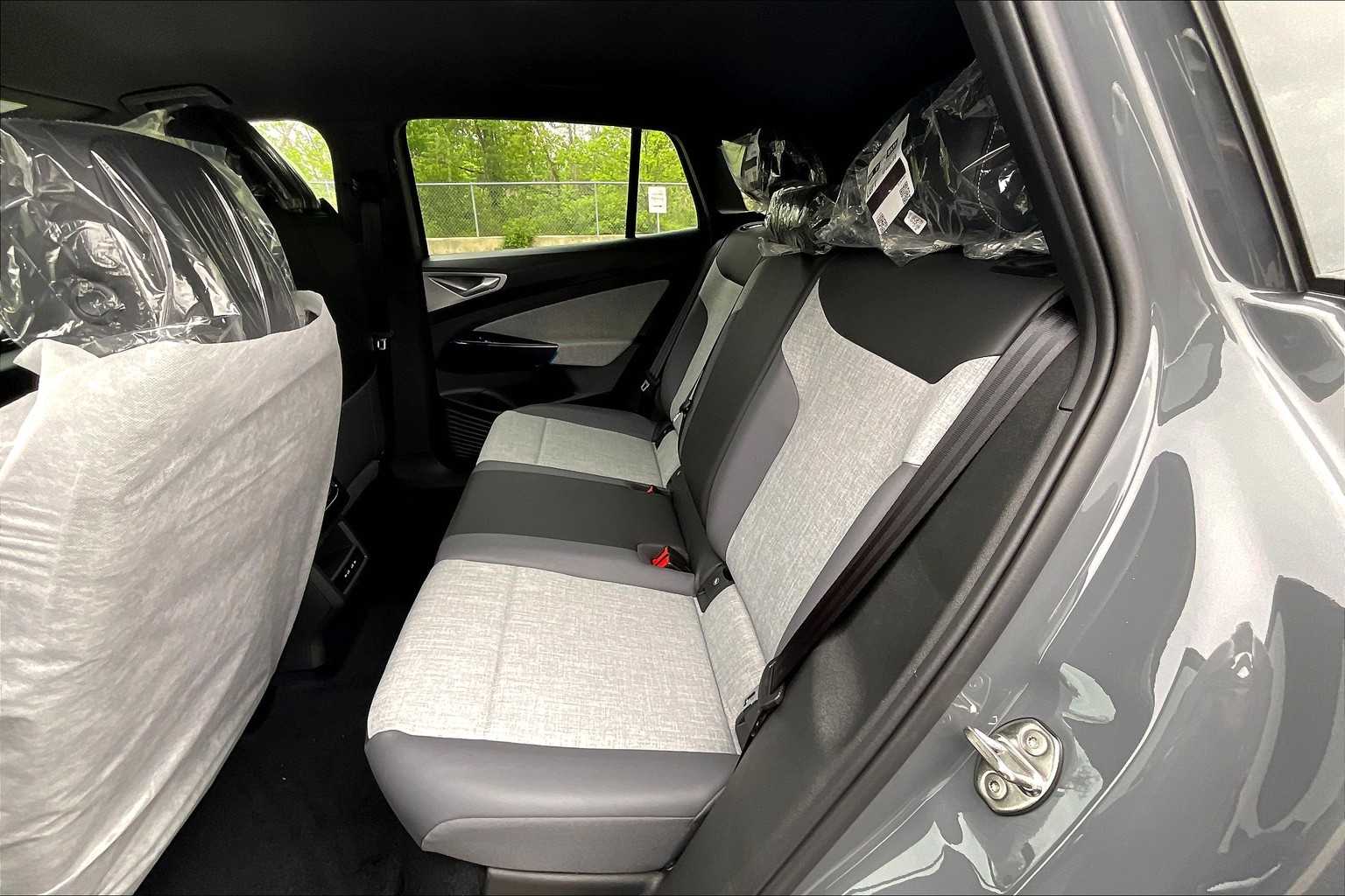 2025 Volkswagen ID.4 Pro - Photo 15