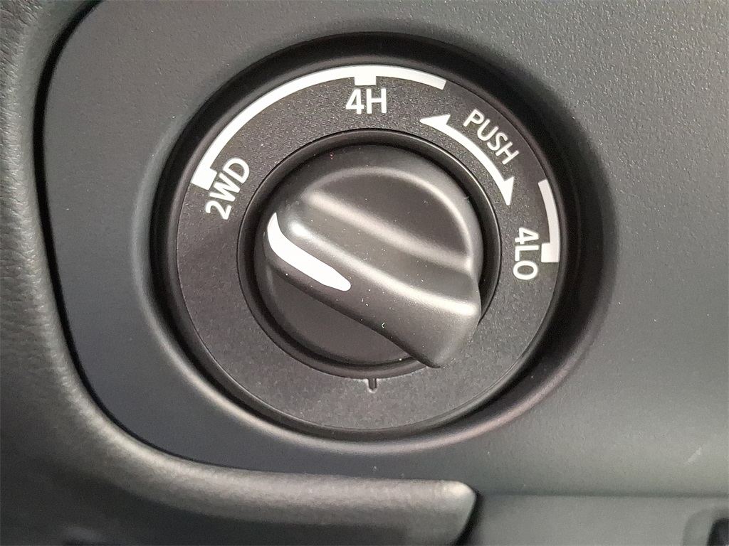 2026 Nissan Frontier SV - Photo 15