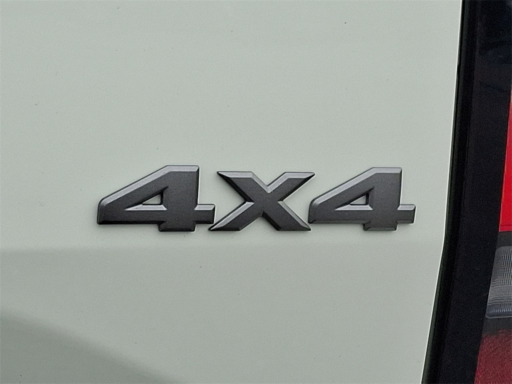 2026 Nissan Frontier SV - Photo 19