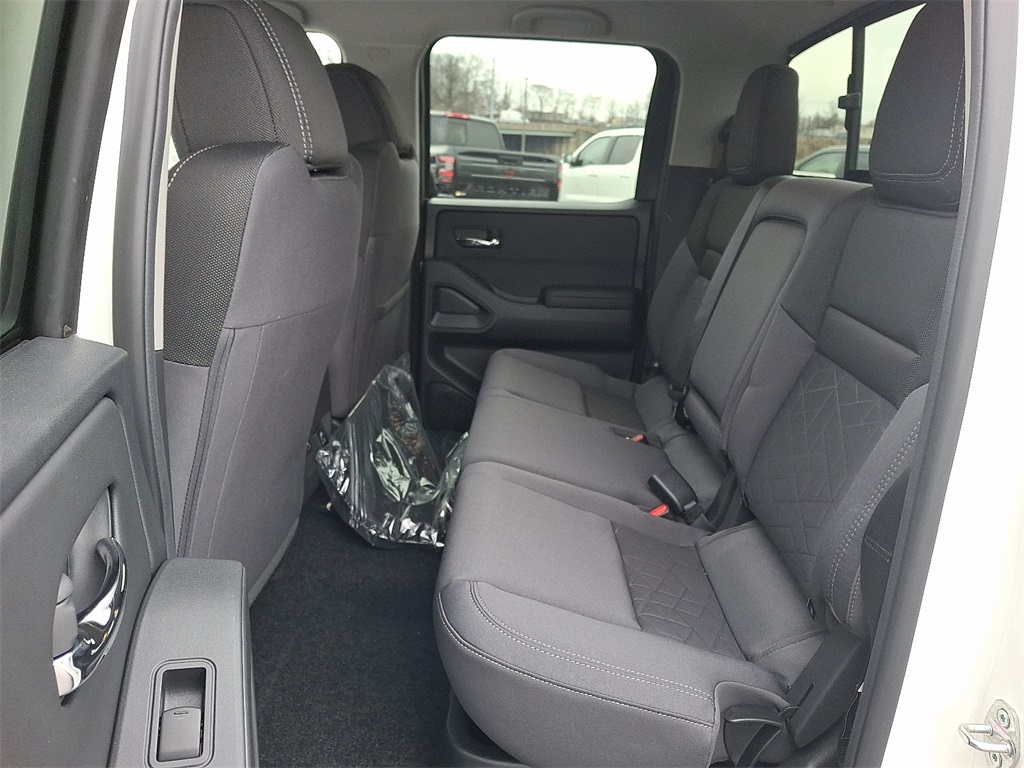 2026 Nissan Frontier SV - Photo 6