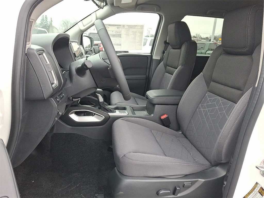 2026 Nissan Frontier SV - Photo 9