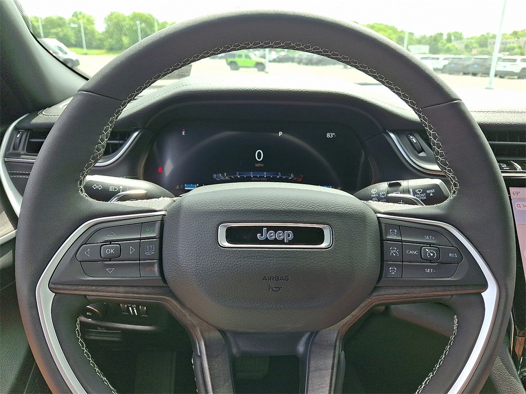 2025 Jeep Grand Cherokee L Limited - Photo 17