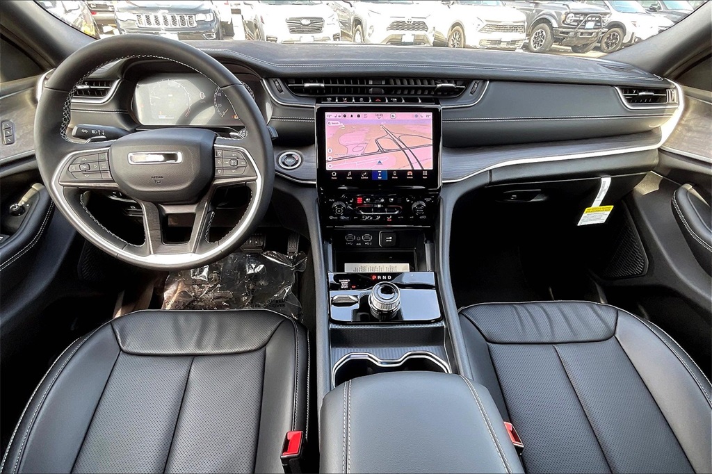 2025 Jeep Grand Cherokee L Limited - Photo 12