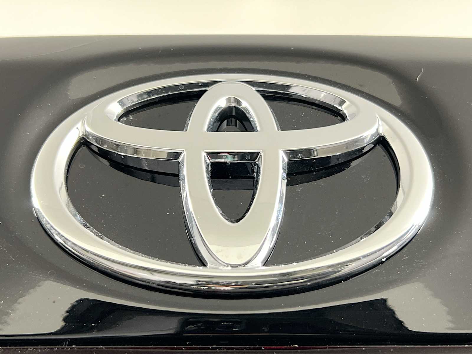 2026 Toyota Corolla LE - Photo 17