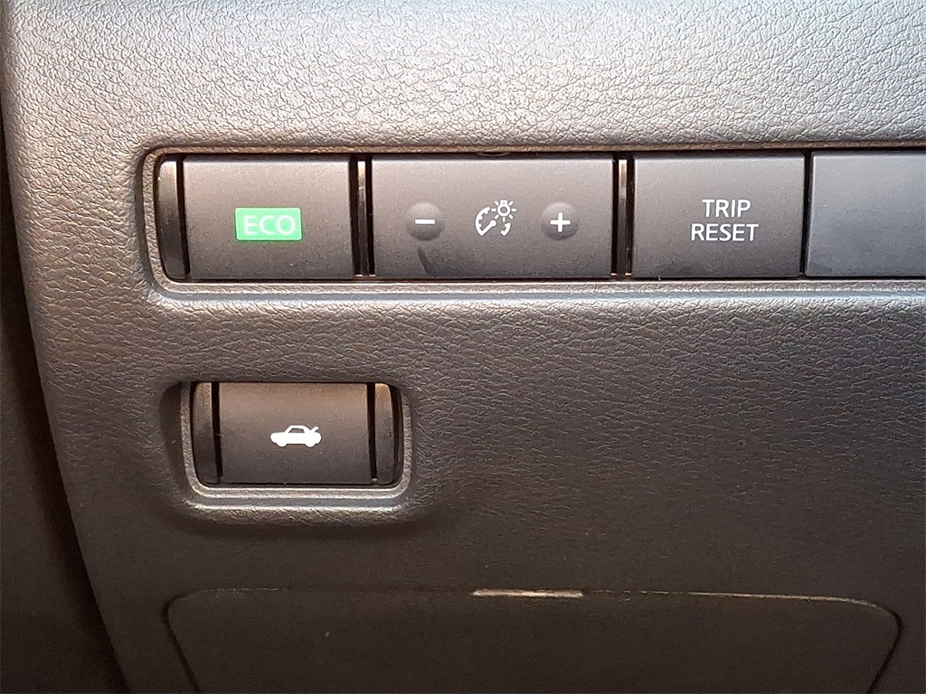 2025 Nissan Sentra SV - Photo 18