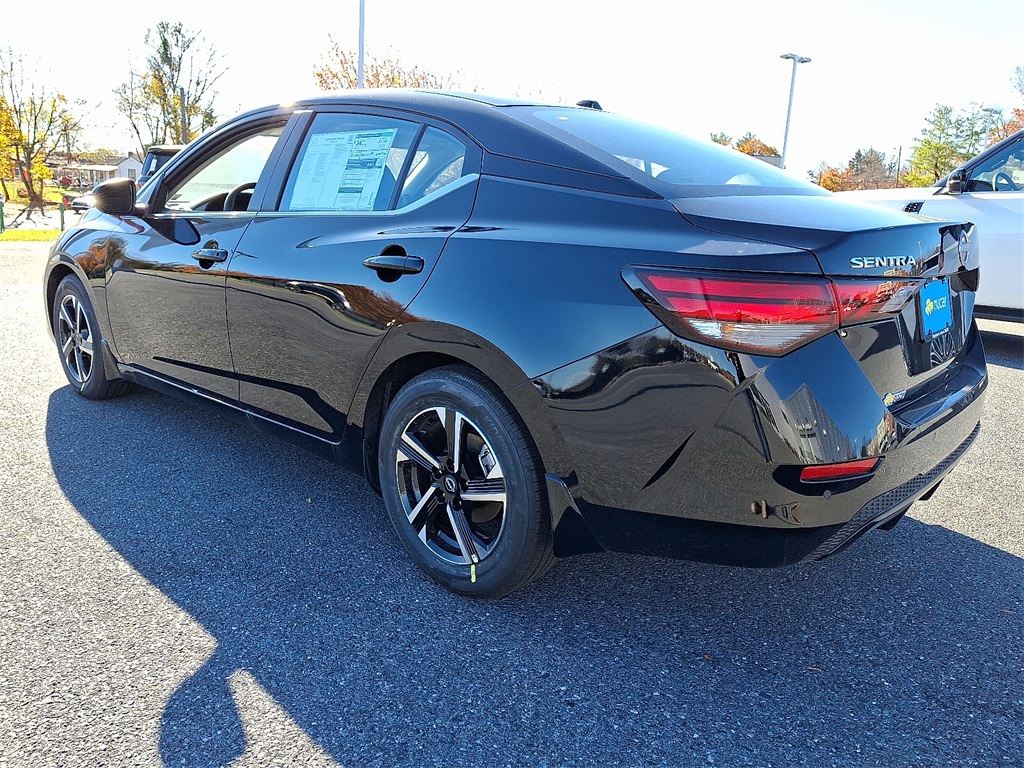 2025 Nissan Sentra SV - Photo 3