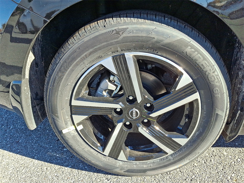 2025 Nissan Sentra SV - Photo 5