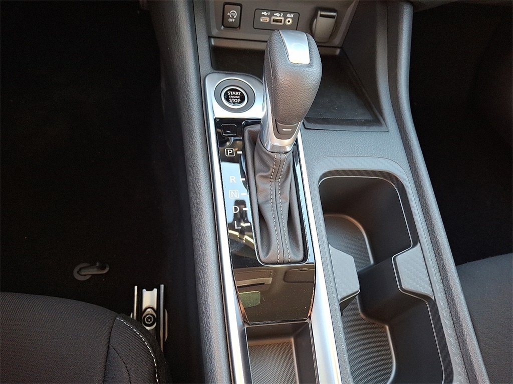 2025 Nissan Sentra SV - Photo 10