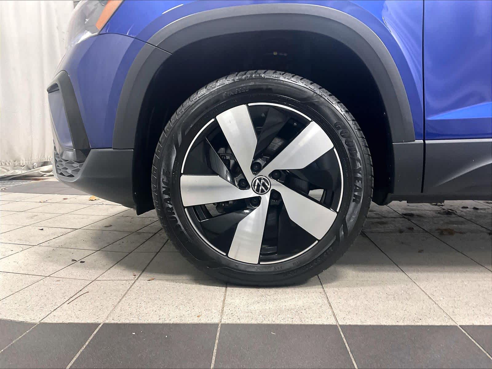 2023 Volkswagen Taos S - Photo 7