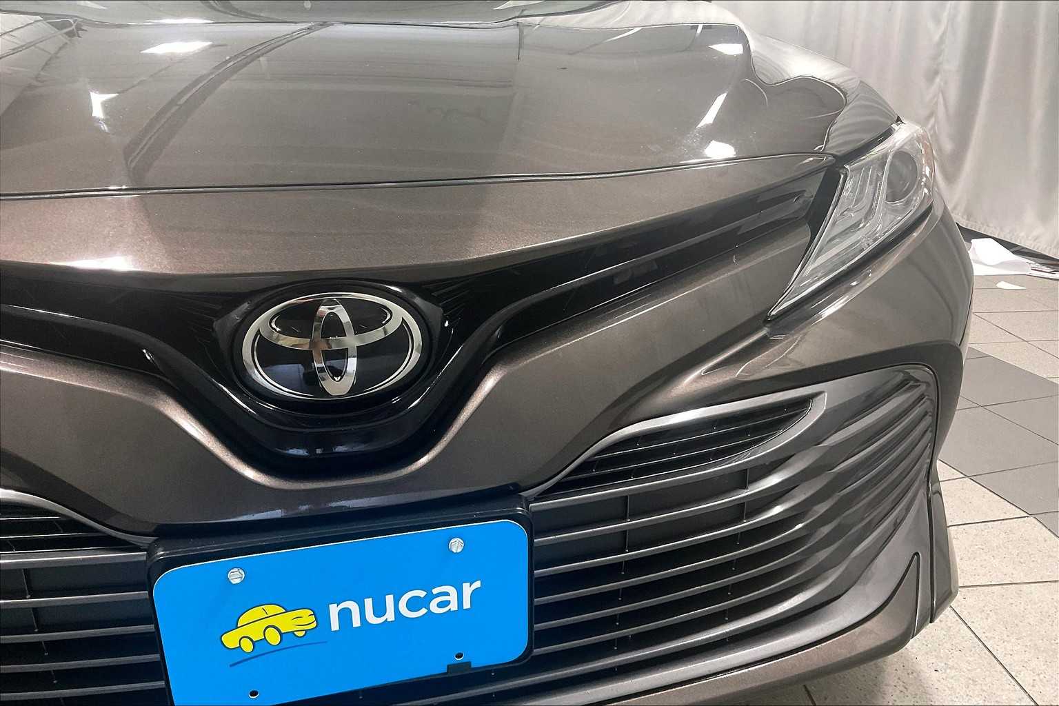 2019 Toyota Camry XLE - Photo 32
