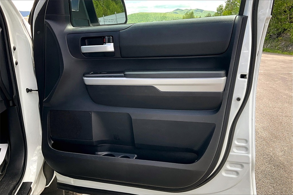 2020 Toyota Tundra  - Photo 12