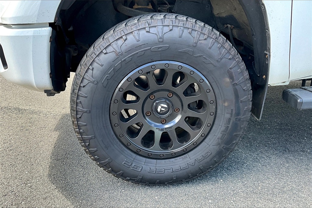 2020 Toyota Tundra  - Photo 7