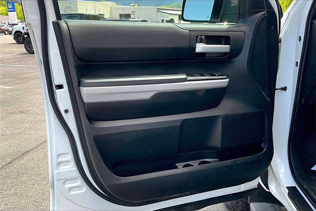 2020 Toyota Tundra  - Photo 9