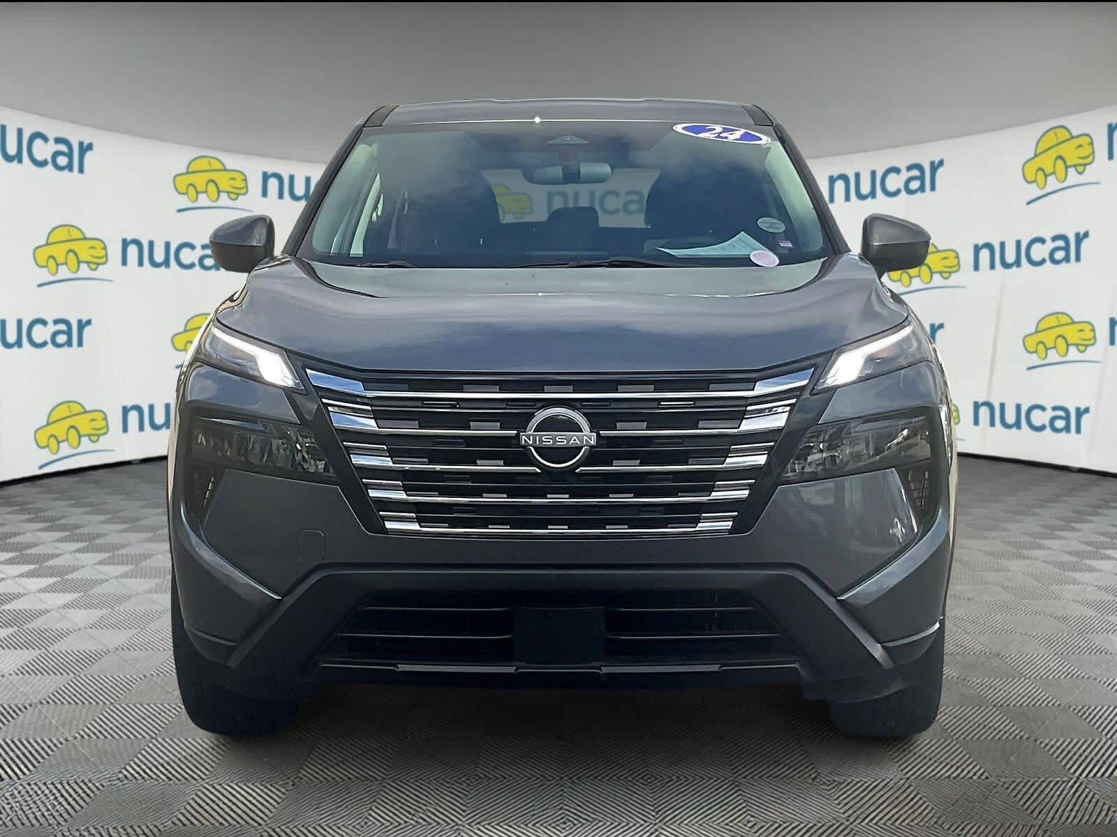 2024 Nissan Rogue SV - Photo 2