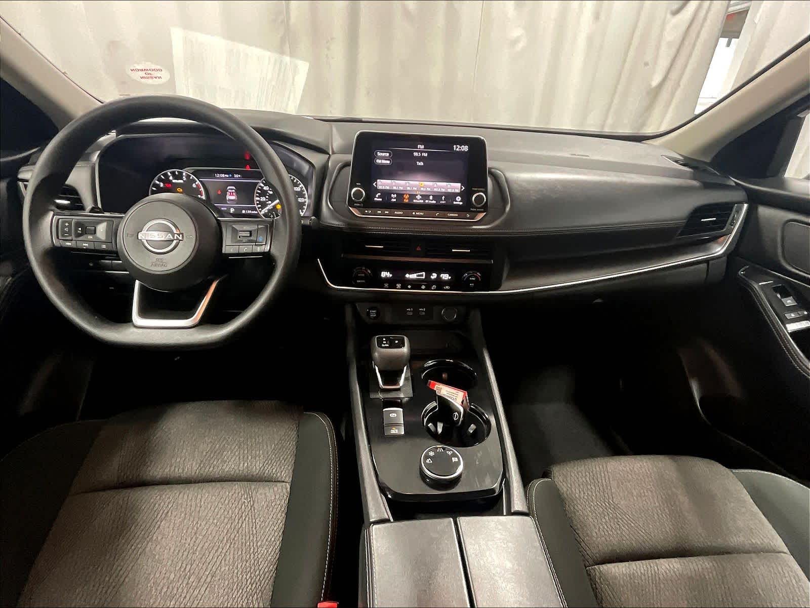 2024 Nissan Rogue SV - Photo 21