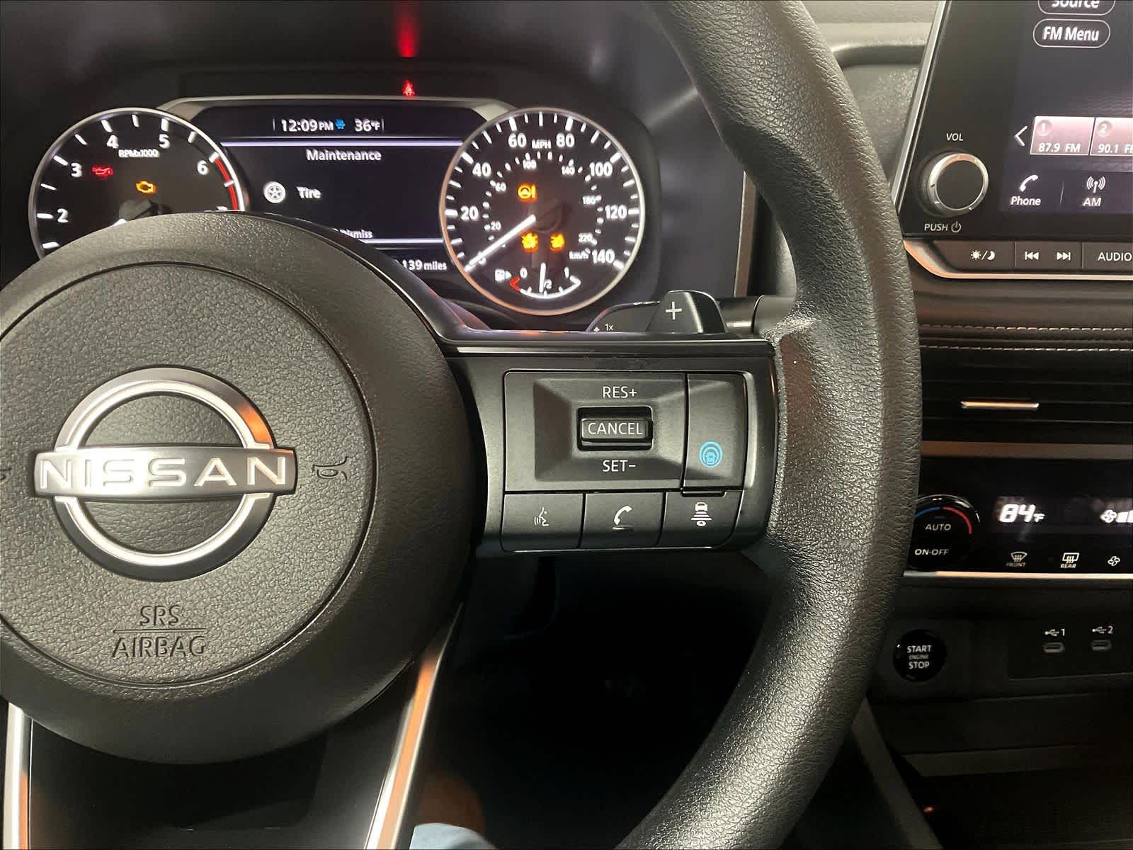 2024 Nissan Rogue SV - Photo 23