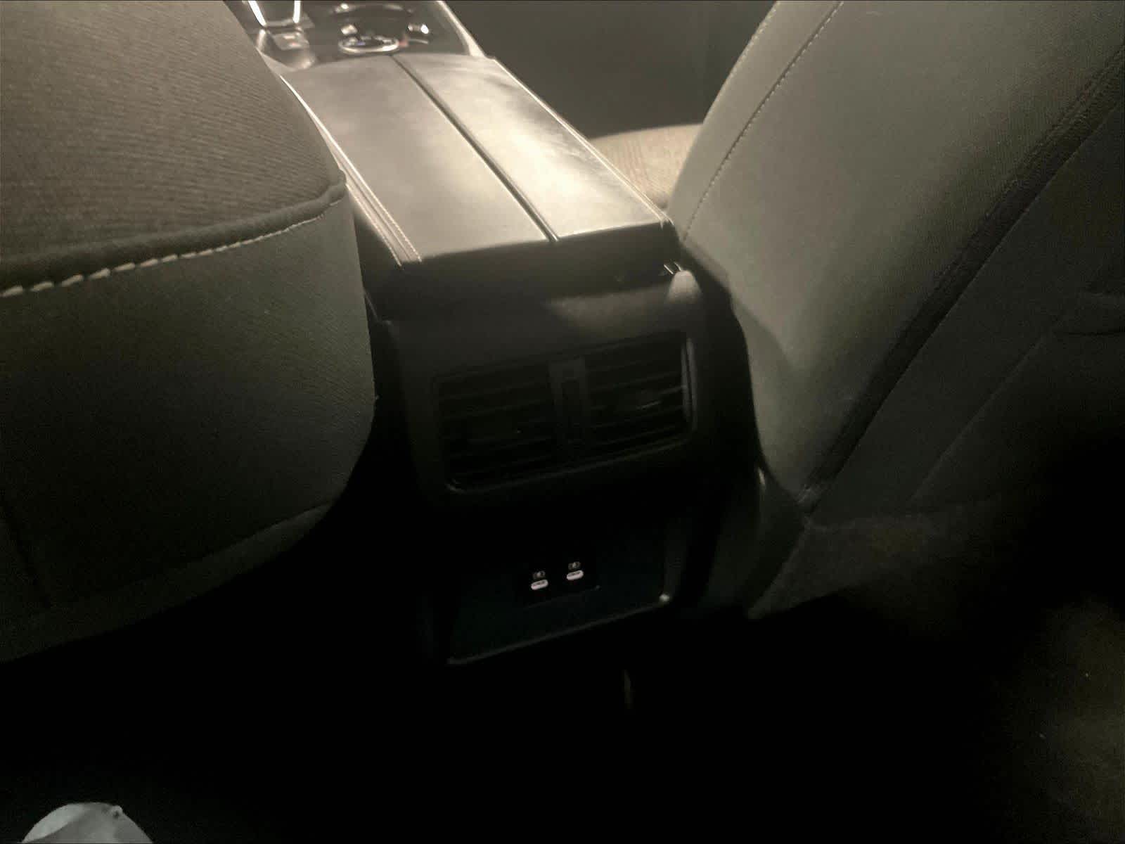 2024 Nissan Rogue SV - Photo 27