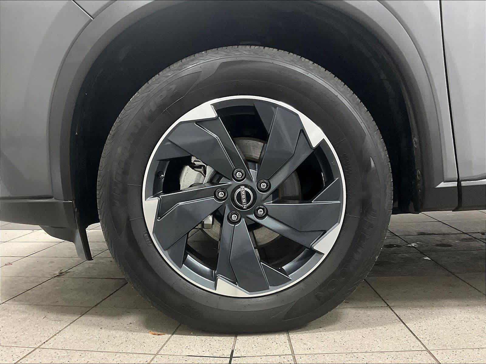 2024 Nissan Rogue SV - Photo 7