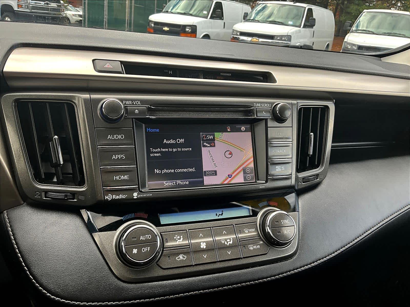 2015 Toyota RAV4 XLE - Photo 18