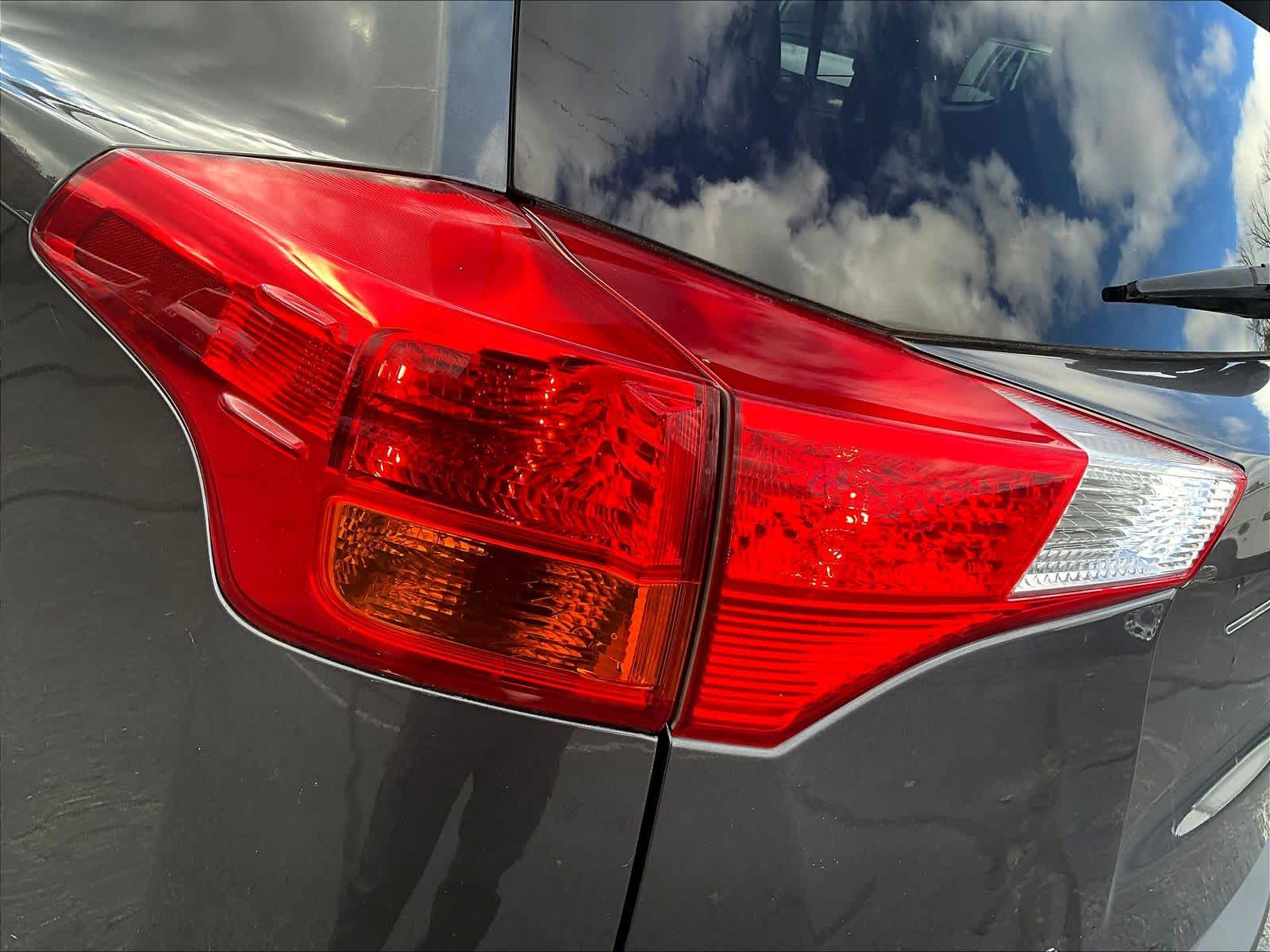 2015 Toyota RAV4 XLE - Photo 31