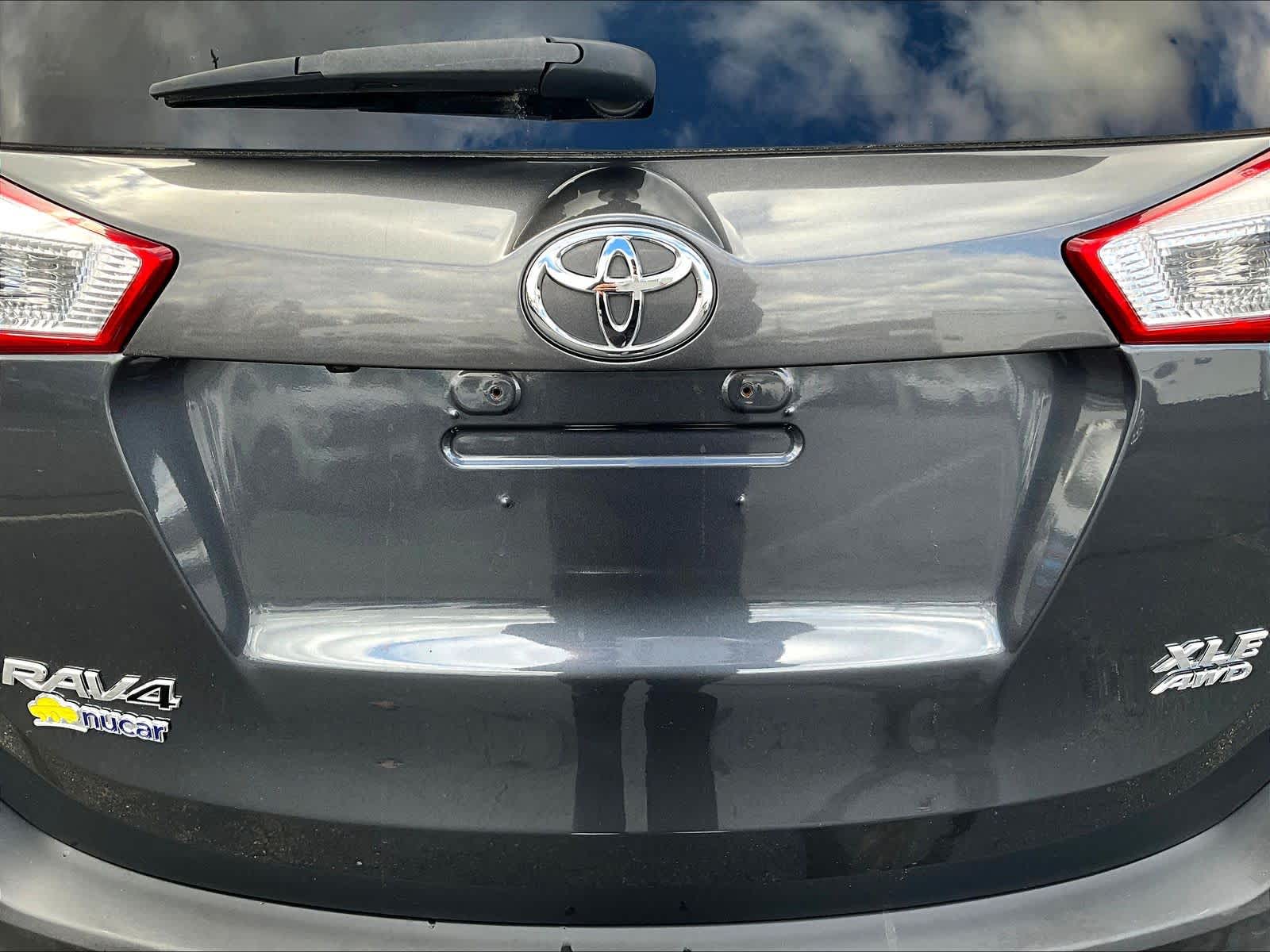 2015 Toyota RAV4 XLE - Photo 32