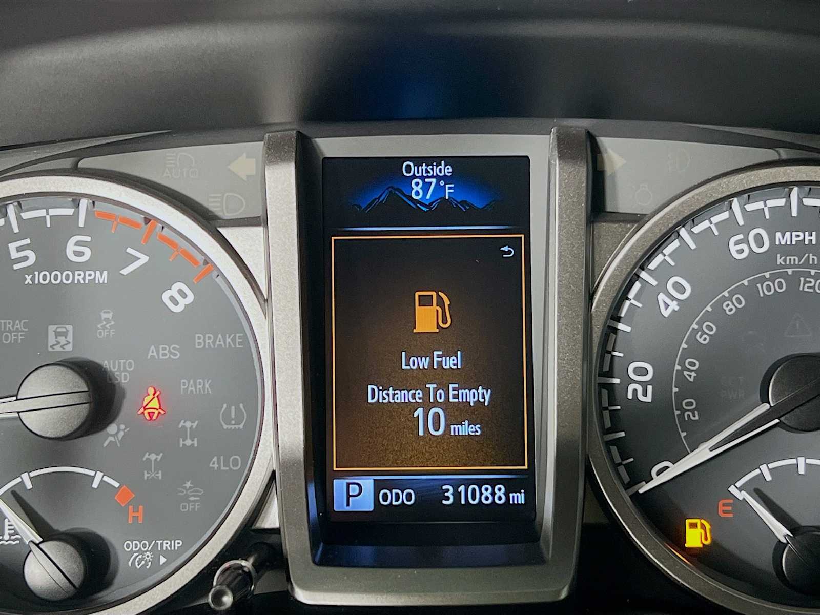 2023 Toyota Tacoma Limited - Photo 12