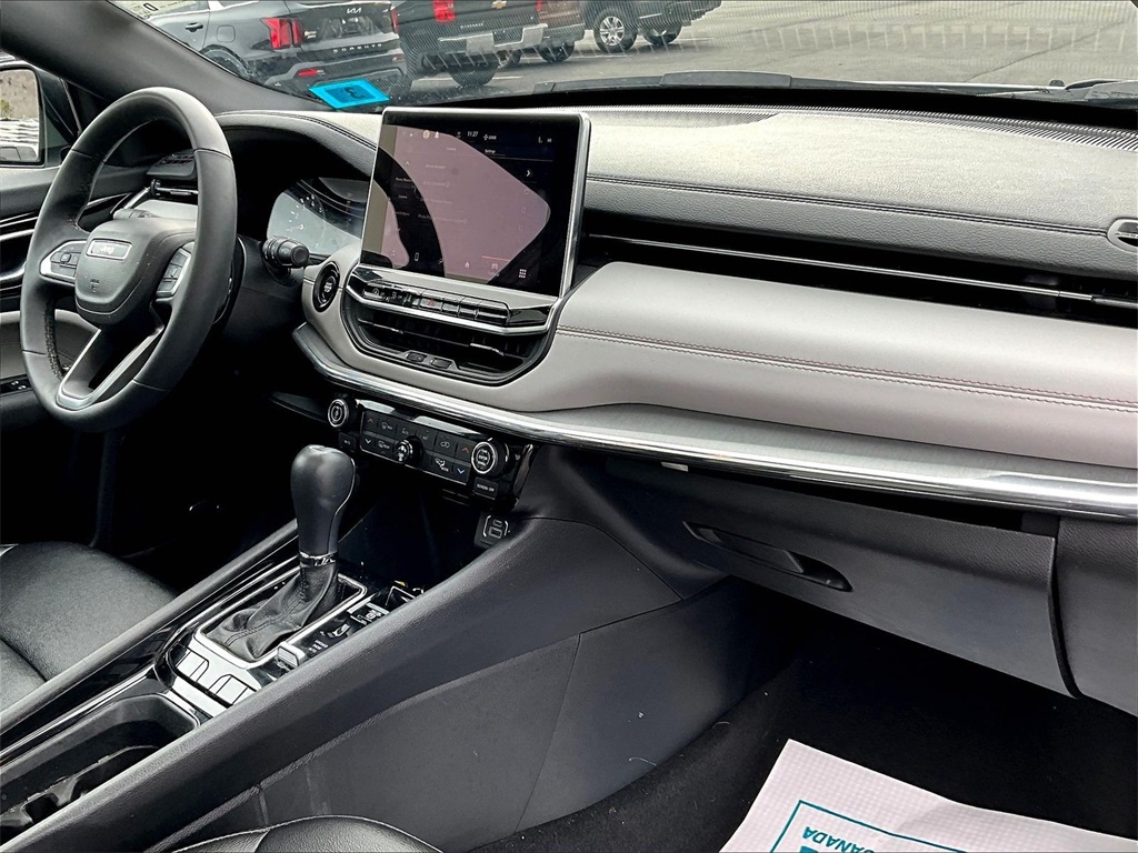 2024 Jeep Compass Limited - Photo 14