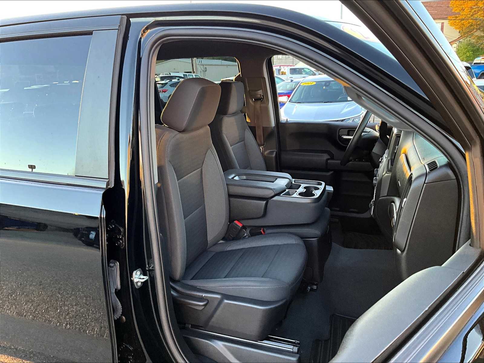 2023 Chevrolet Silverado 1500 Custom - Photo 11