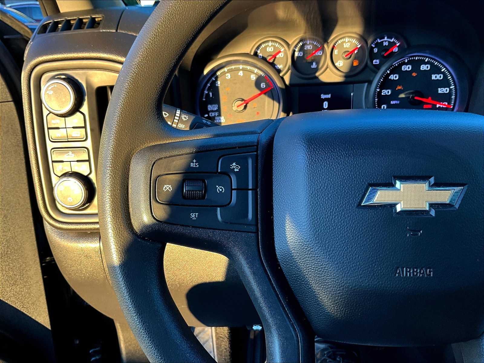 2023 Chevrolet Silverado 1500 Custom - Photo 22